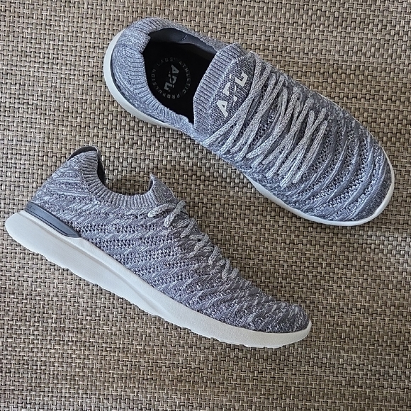 APL Techloom Wave in Smoke and Ivory - Picture 8 of 10